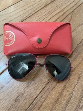 Ray-Ban Red Aviator Sunglasses with Black Lenses